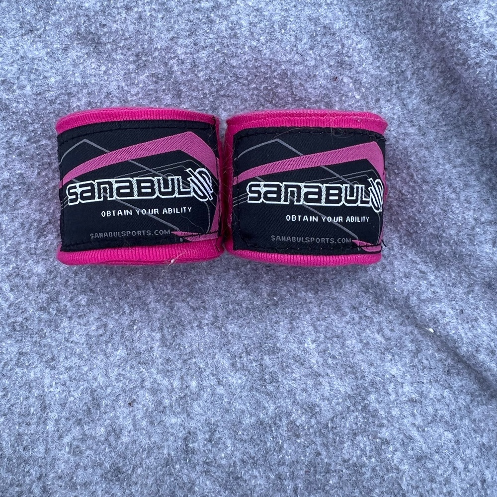 Boxing wrap in pink